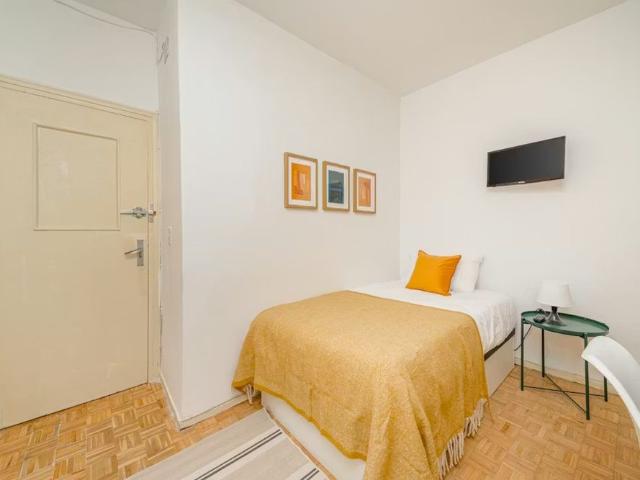 Calle del Cardenal Cisneros, Madrid, Community of Madrid 28010