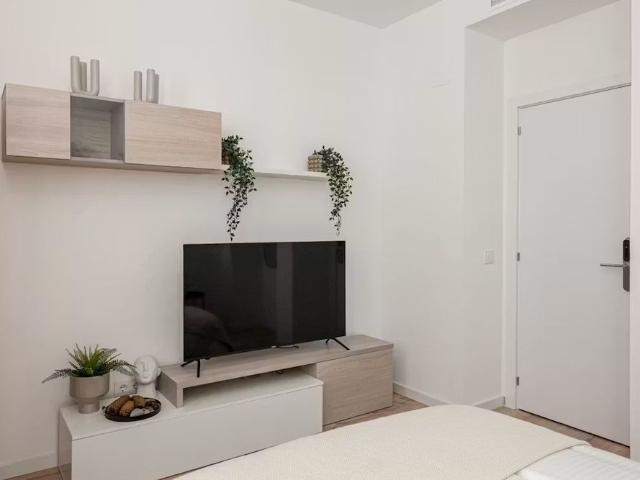Calle del Cardenal Cisneros, Madrid, Community of Madrid 28010