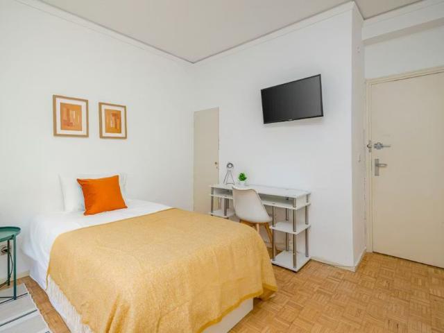 Calle del Cardenal Cisneros, Madrid, Community of Madrid 28010