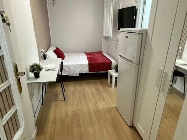 Calle del General Pardiñas, Madrid, Community of Madrid 28001