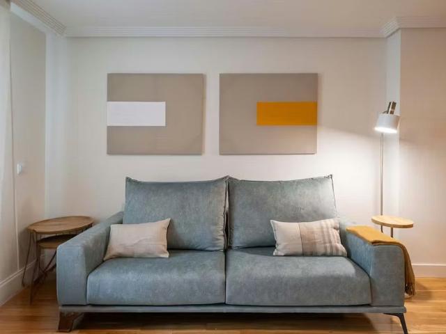 Calle del Doctor Fleming, Madrid, Community of Madrid 28036