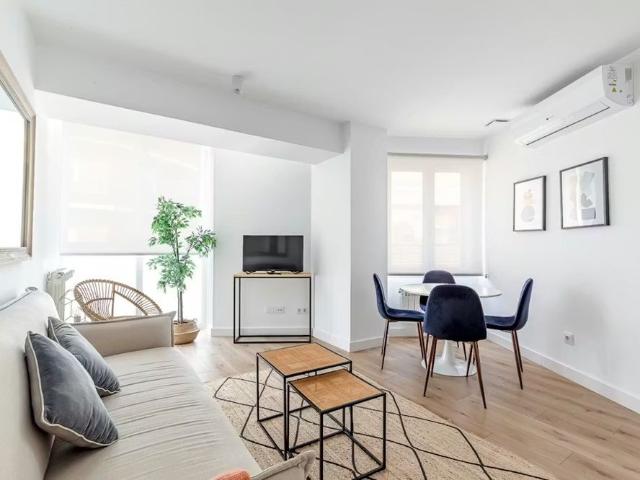 Calle del Limonero, Madrid, Community of Madrid 28020