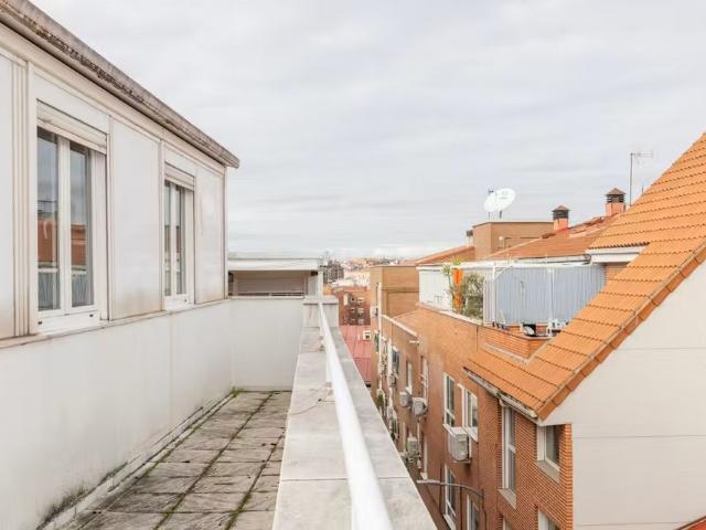 Calle del Puerto de Suebe, Madrid, Community of Madrid 28038