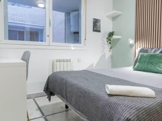 Calle del Puerto de Suebe, Madrid, Community of Madrid 28038