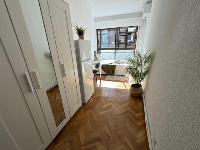 Calle del Robledillo, Madrid, Community of Madrid 28003