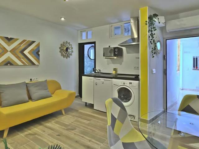 Calle del Tesoro, Madrid, Community of Madrid 28004