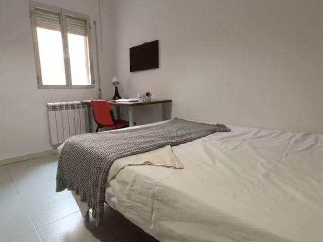 Calle Lilas, Getafe, Community of Madrid 28903