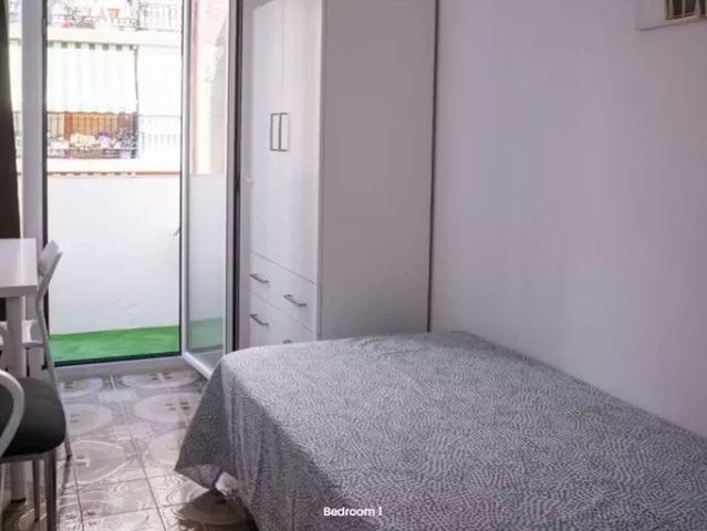 Calle Manzanera, Valencia, Valencian Community 46010
