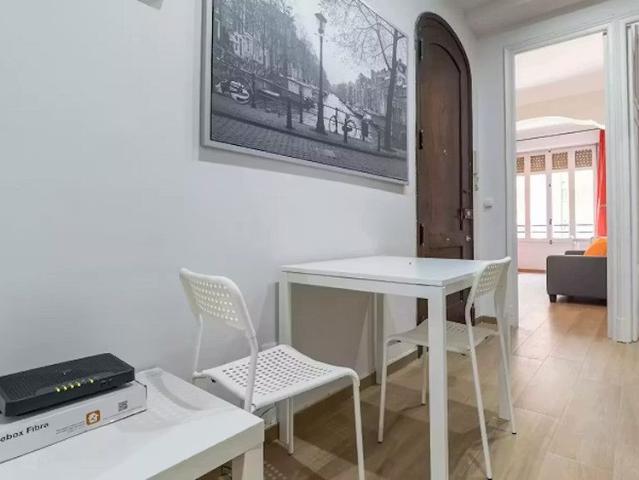Calle Pintor Benedito, Valencia, Valencian Community 46007