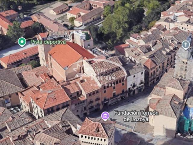 CALLE REAL, ESQUINA SUPERCOMERCIAL