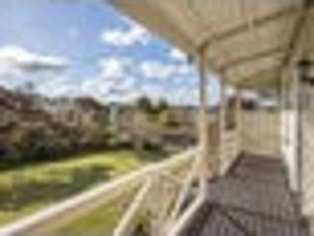 Calling all character villa lovers!