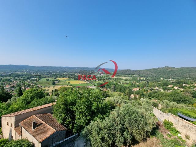 Callian, bel appartement meublé de 46m²