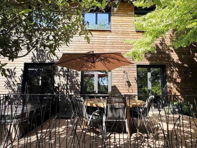 CALLIAN Villa individuelle 6 pièce s 135m2 env Terrain 2186m2 arboré Calme absolu