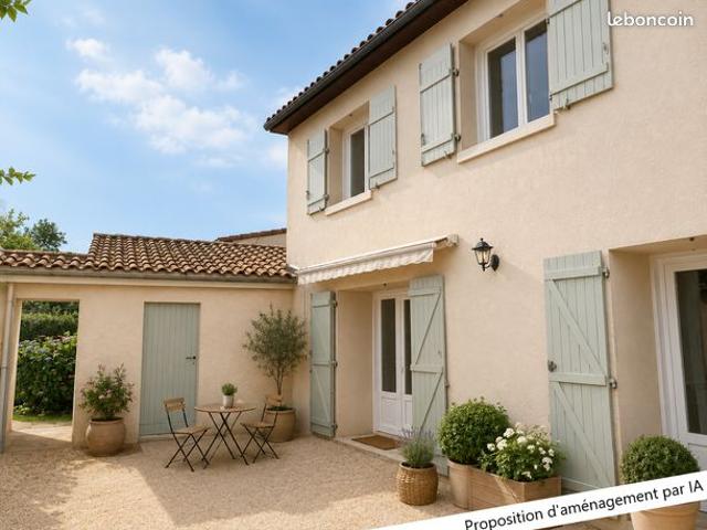 Calme et proche commodités/Maison de village T3 avec jardinet/cour/dépdce / Réf.680