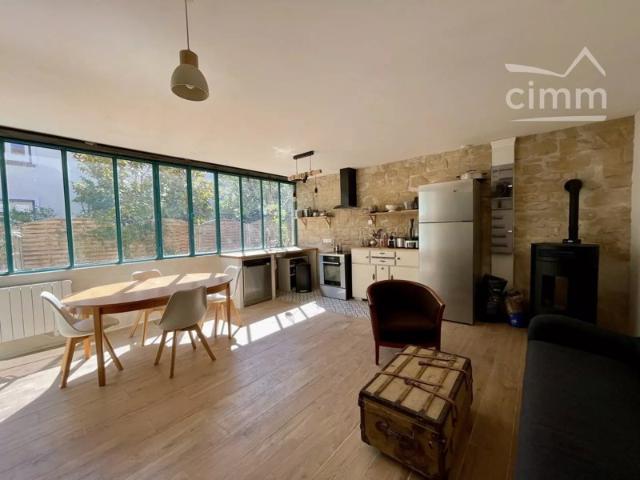 Calme, lumière et beaux volumes pour cette maison esprit loft