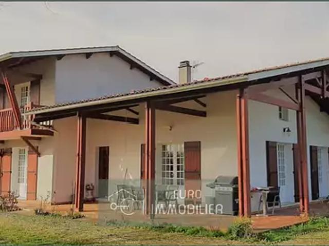 Captieux 33840 Achat / Vente maison 10 pièces t10 piscine terrasse