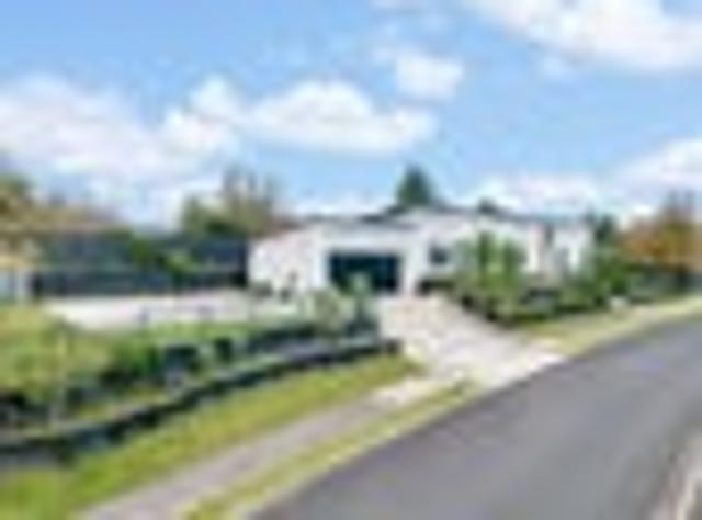 Captivating Street Appeal & Design
