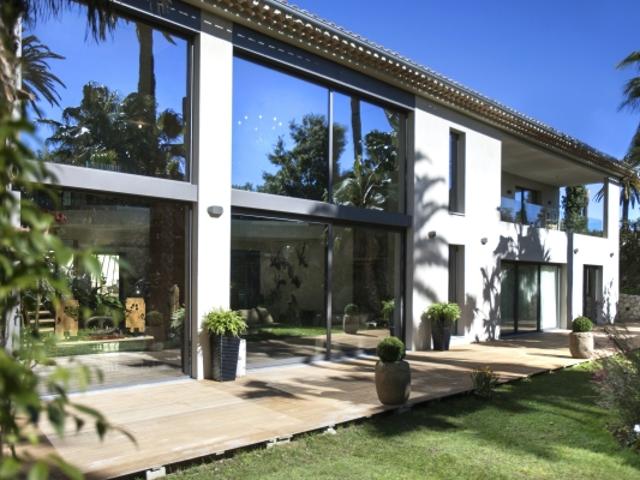 Cap d’Antibes — Propriété contemporaine d’exception dans domaine privé