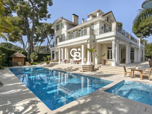 Cap d’Antibes – Villa Belle Époque proche plage de la Garoup. 630m² Antibes