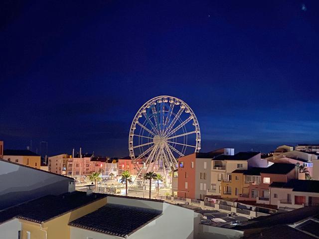 CAP D'AGDE CENTRE PORT DERNIER ETAGE T5 AVEC TERRASSE