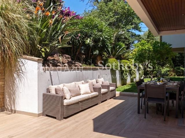 Cap d'Antibes Co exclusivité: Appartement avec jardin p. 128m² Cap d'Antibes