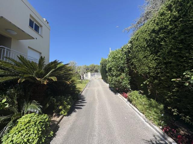 Cap d'ANTIBES Dernier Etage 120m² 120m² Antibes