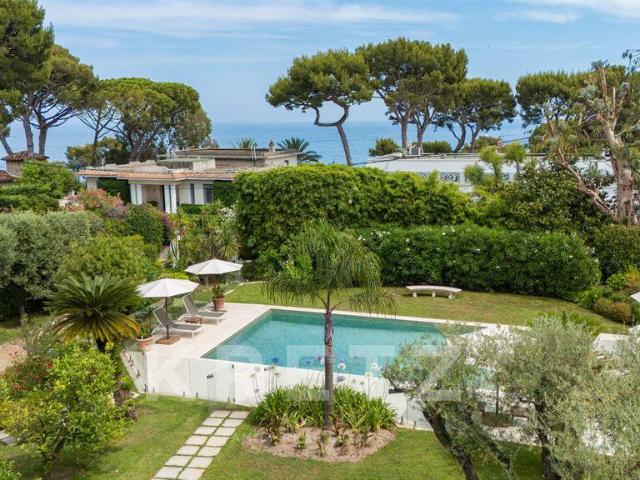 Cap D'antibes Propriété Familiale à pied des plages 253m² Cap d'antibes