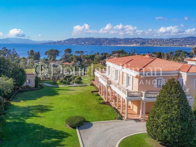 Cap D'antibes Villa de prestige avec vue mer panoramique 555m² Antibes