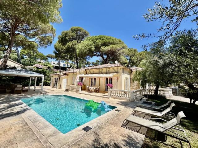 Cap d'Antibes / Villa moderne plages à pieds 147m² Antibes