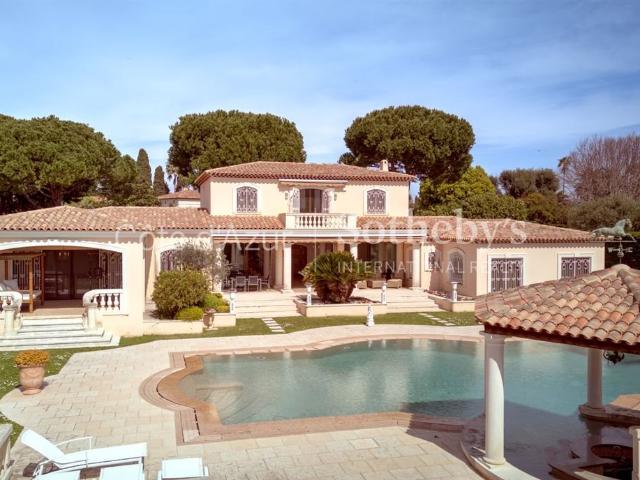 Cap d'Antibes Villa provençale élégante dans domaine privé. 347m² Cap d'Antibes