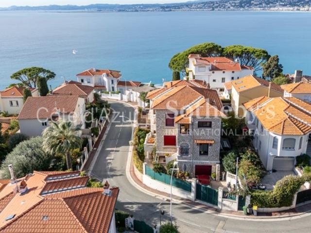 Cap de Nice, villa de caractère avec jardin, vue mer et appartement indépendant
