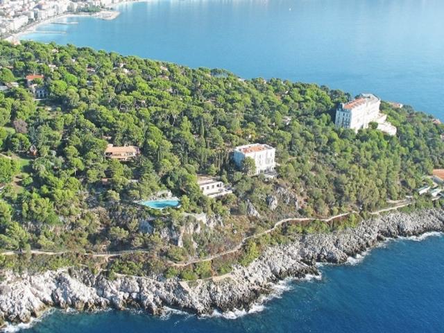 CAP MARTIN VILLA DE MAÎTRE PIEDS DANS L'EAU