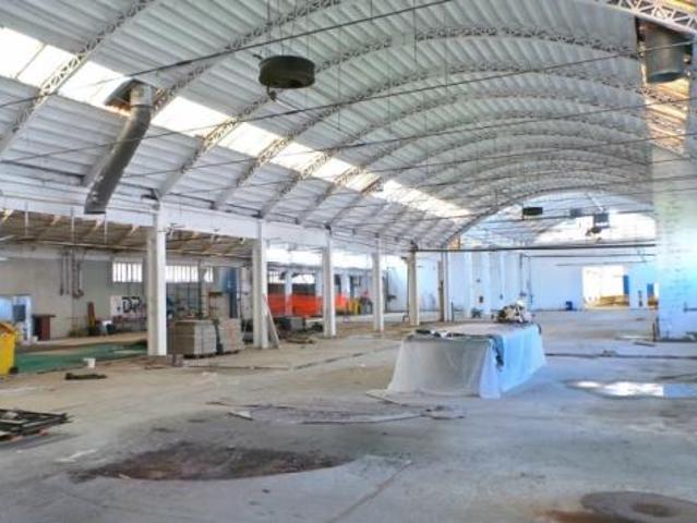Capannone 2800mq predisposto carroponte