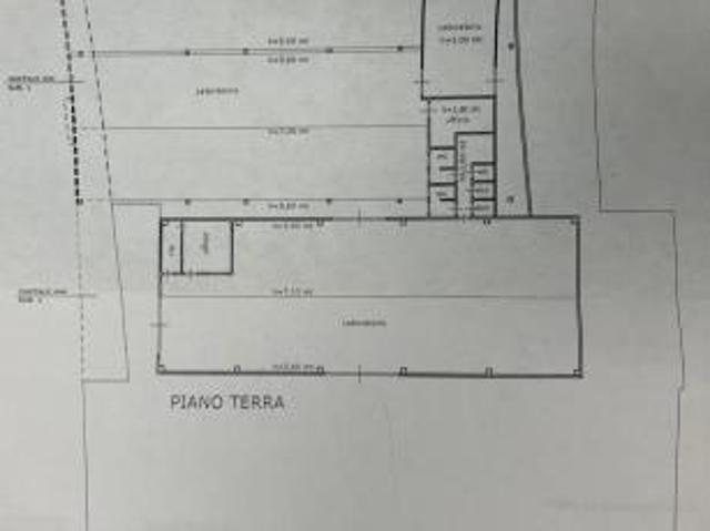 Capannone artigianale in vendita a Massa 630 mq Rif: 1410843