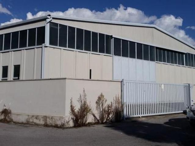 Capannone artigianale in vendita a Massa 780 mq Rif: 1063483