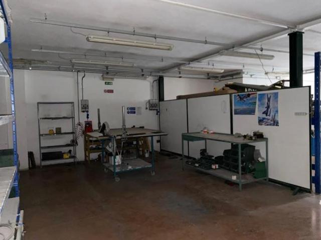 Capannone artigianale in vendita a Arezzo 250 mq Rif: 1342160