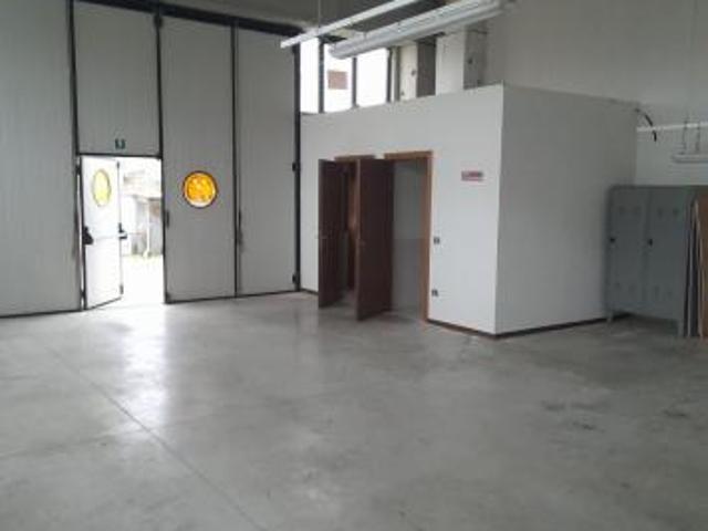 Capannone artigianale in vendita a Botteghe Fucecchio 235 mq Rif: 1414910
