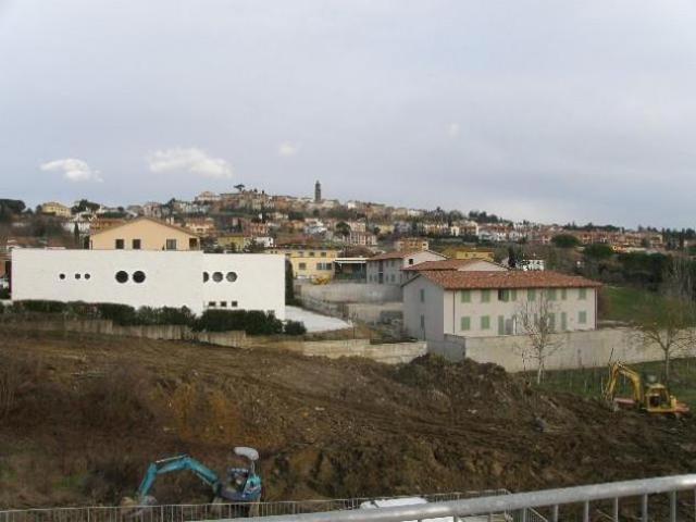 Capannone artigianale in vendita a Peccioli 240 mq Rif: 1351964