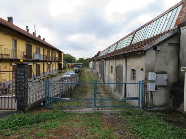 Capannone da ristrutturare a Luserna San Giovanni