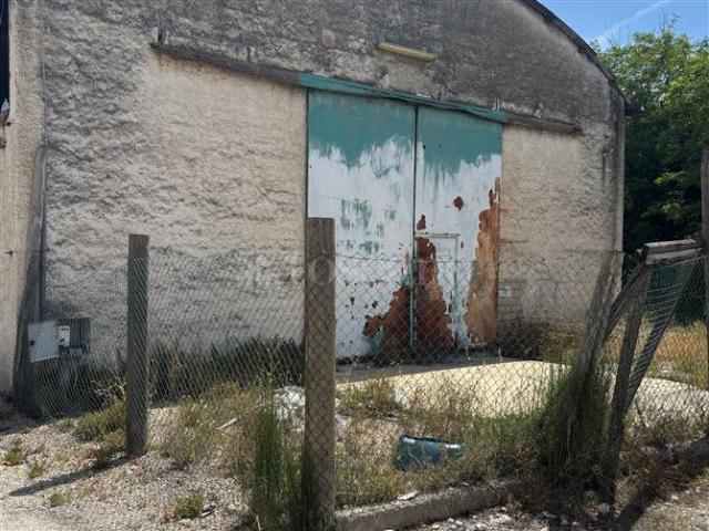 Capannone di 300 mq a Borgo Hermada Terracina