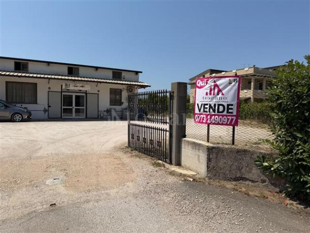 Capannone di 550 mq a Montello, Acciarella, Campovivo Latina