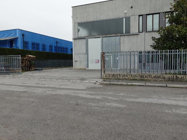 CAPANNONE in AFFITTO a MESTRINO MESTRINO