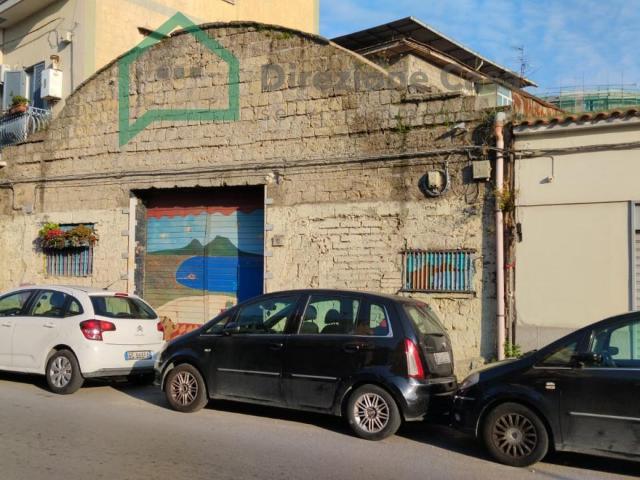 Capannone in affitto a Napoli
