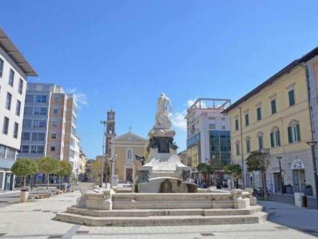 Capannone in affitto a Cecina
