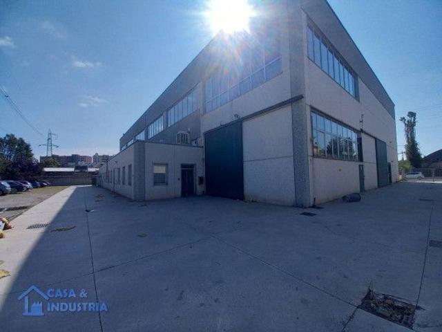 Capannone in affitto a Cologno Monzese