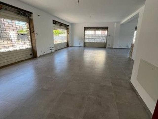 Capannone in affitto a Guidonia Montecelio