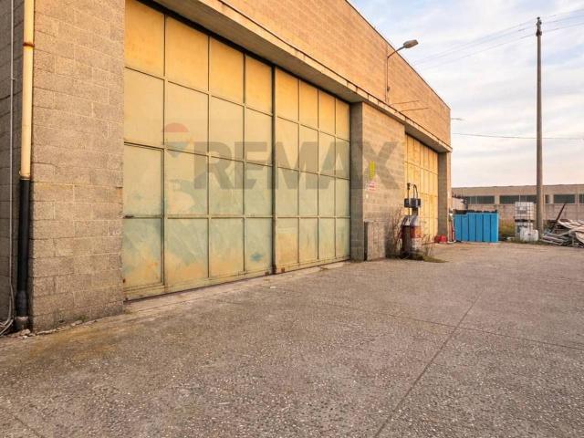 Capannone in affitto a Romagnano Sesia