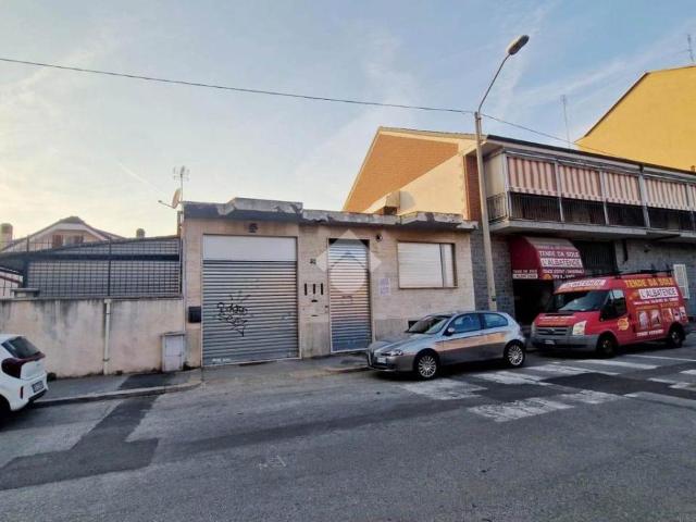 Capannone in affitto a Torino