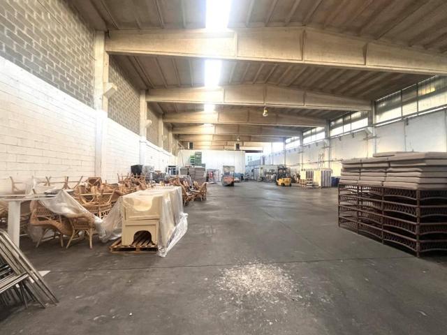Capannone in affitto a Voghera