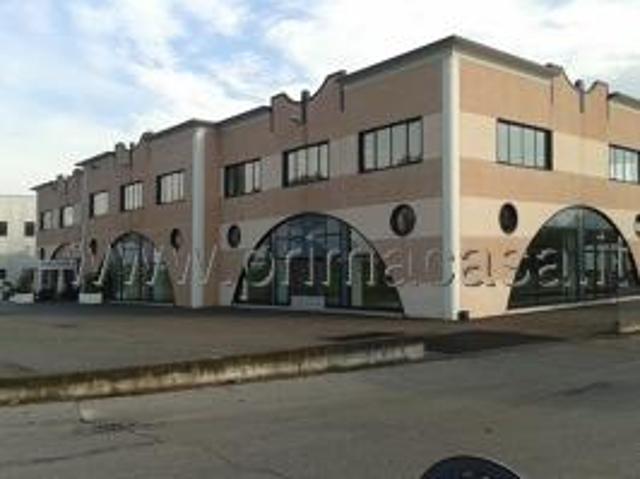 Capannone in affitto a Zimella